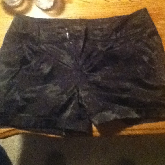 Black shorts😱