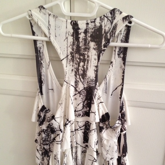 Forever 21 Fun Flowy Printed Racerback Tank Top - Picture 3 of 3