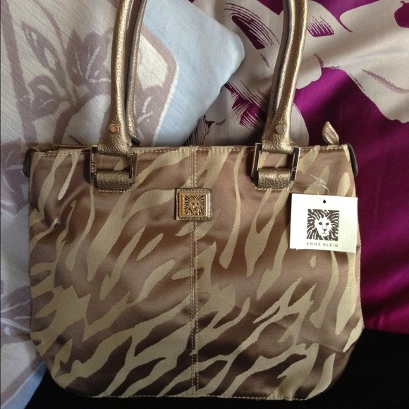 🚫SOLD🚫🎉REDUCED! Anne Klein Tote Purse Brand New