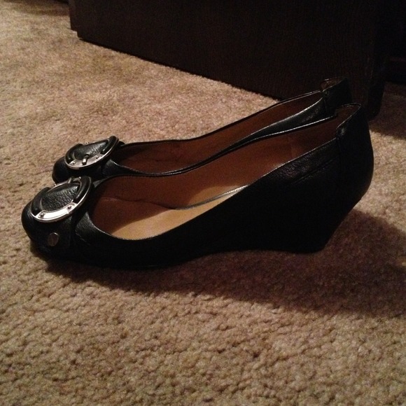 RESERVED-BUNDLED Nine West black wedges - Picture 2 of 2