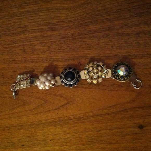 Unique vintage broach bracelet! - Picture 2 of 2
