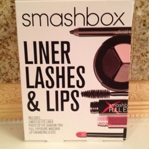 Smashbox kit with tarte foundation