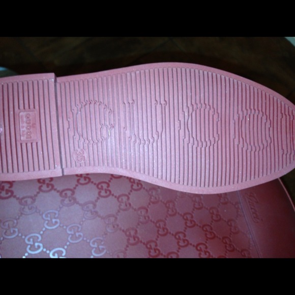 New Auth Gucci Rain Boots - Picture 3 of 4