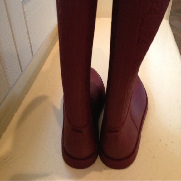 New Auth Gucci Rain Boots - Picture 4 of 4