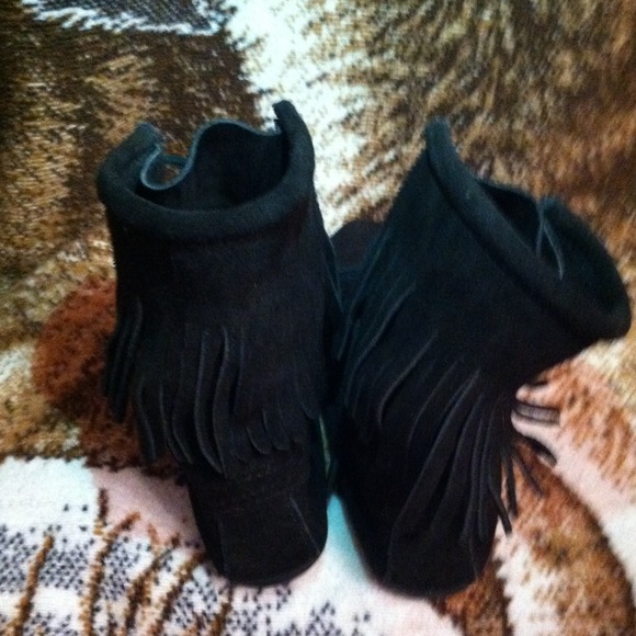 For @paigey Minnetonka Tramper Ankle Hi Boot