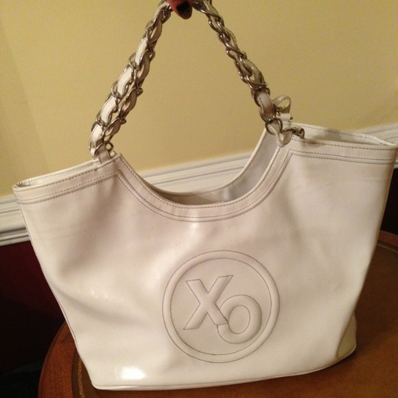 ⭕Reduced!! XO Chain Link strap shoulder bag white