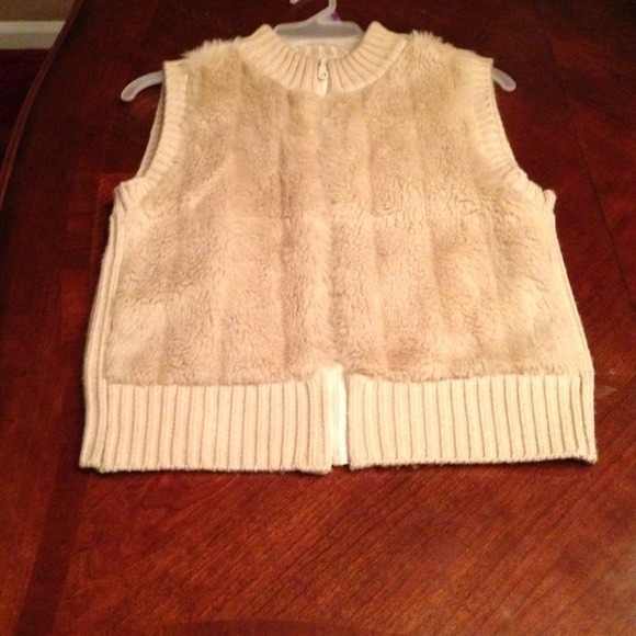 Beige fur sweater vest