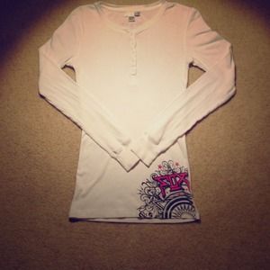 White longsleeve with Fox print