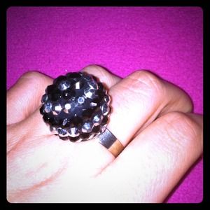 Sparkly ball ring