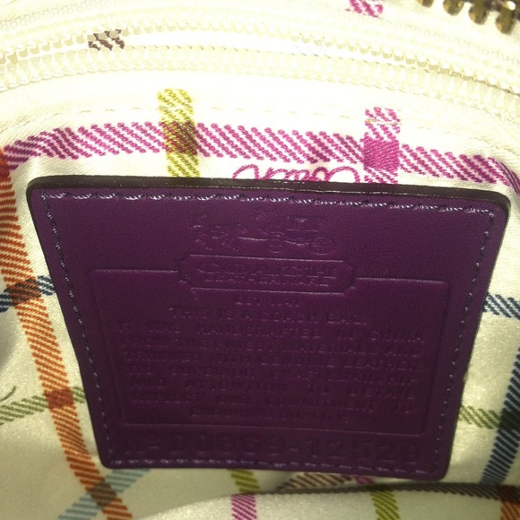 Handbag - Picture 3 of 3