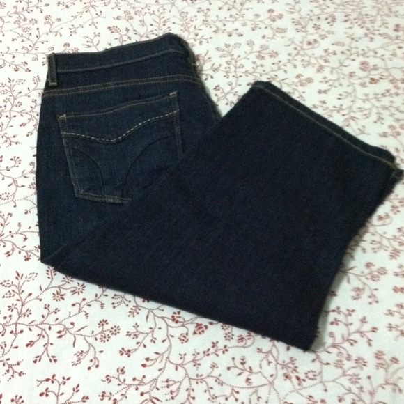 Denim capris bundle!! 🔴For:yaya1827🔴
