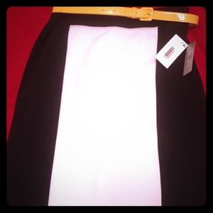 Worthington Block skirt with yellow belt!