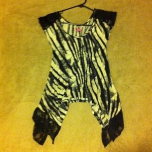 Arden B. animal print shirt