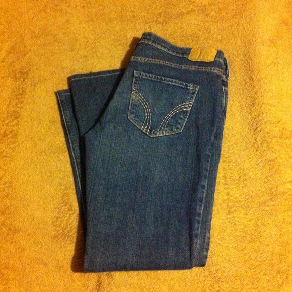 ✂Price just got cut!✂Hollister pants and shirt - Picture 3 of 3