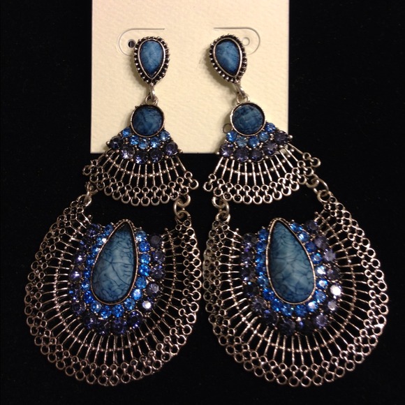 💢SOLD💢 Blue Layered Stones Earrings