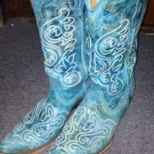Corral brand ladies western boots.