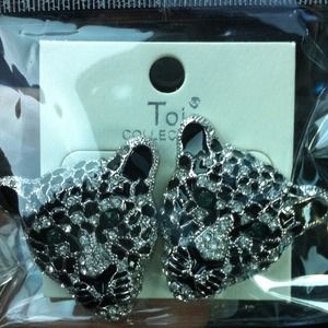 Lion heard earring studs