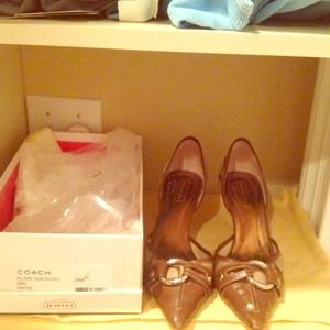 Reduced!! Authentic Coach Allison Pumps 6.5