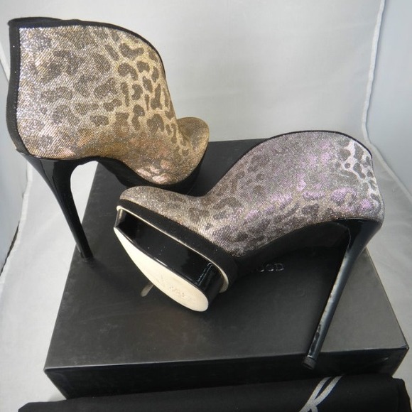 Brian Atwood Metallic Booties!!!!! - Picture 2 of 4