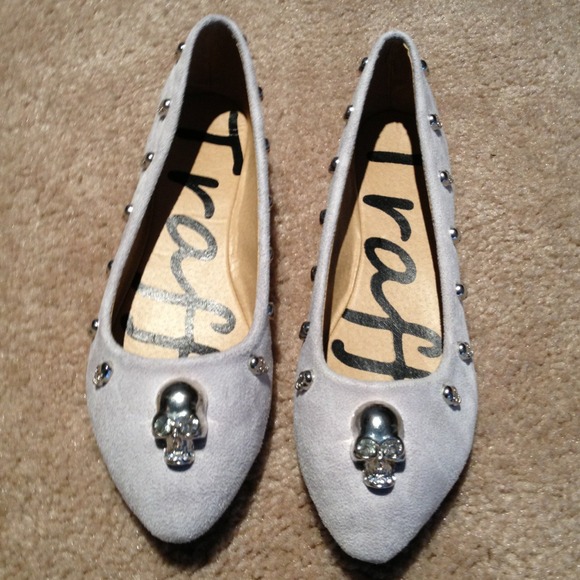 Shoe