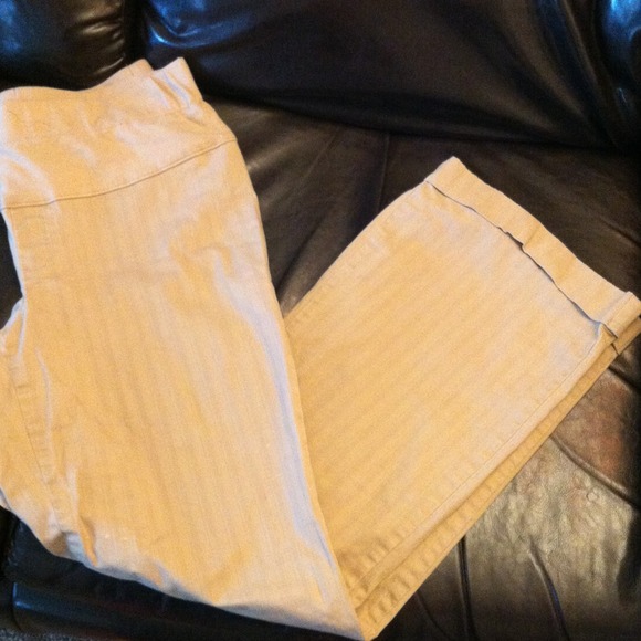 MATERNITY PANTS - Picture 1 of 4