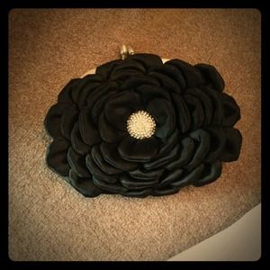 *Price Reduced! Flower design clutch