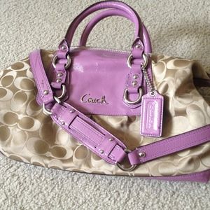 Coach hand bag