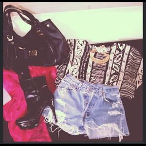 SOLD!!!!!!🚫Spring 2013 Trend: Tribal Printed Top