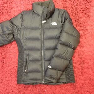 Women's downfilled North Face coat 550 series