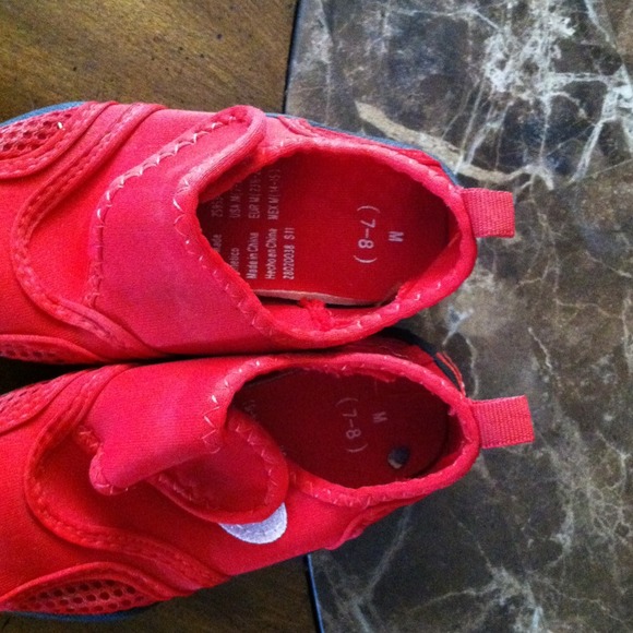 👟Toddlers lake shoes👟