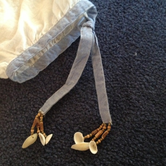 Free People Summer Top with real seashell detail - Picture 2 of 4