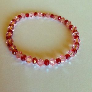 Pink/red handmade bracelet