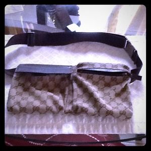 Authentic New Gucci Fanny Pack
