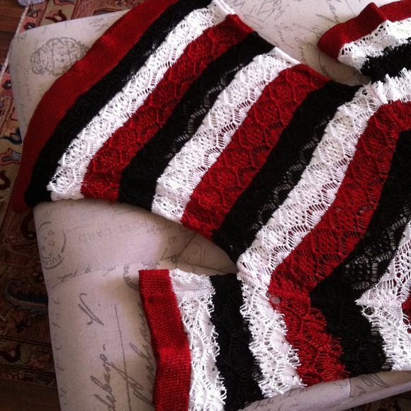 SOLD IN BUNDLE - Picture 3 of 4