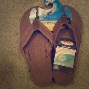💢SOLD💢 BRAND NEW, never worn Rainbow Sandals
