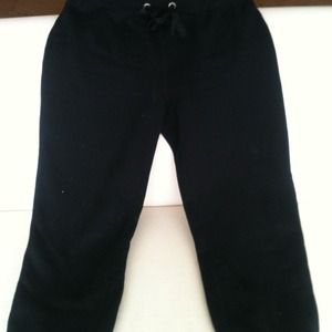 Iris Basic Black Fleece Sweatpants