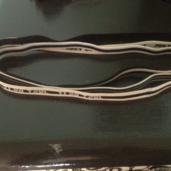 Just do it Nike headband set.