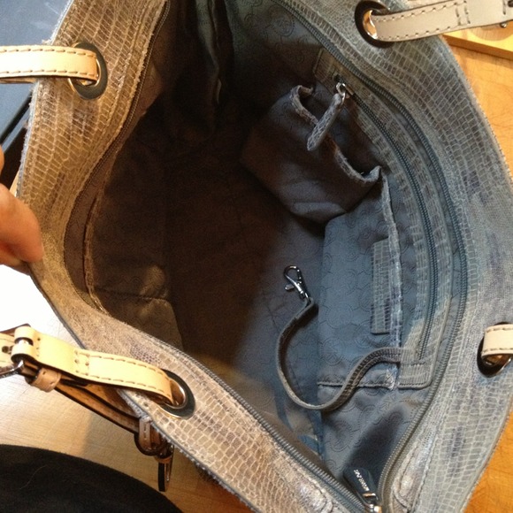 Beautiful Micheal Kors Slate Gray Lizard Tote bag - Picture 2 of 3