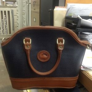 Dooney & Bourke purse