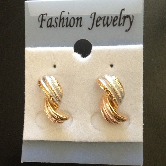 Fashion Jewelry tri-color pierced earring