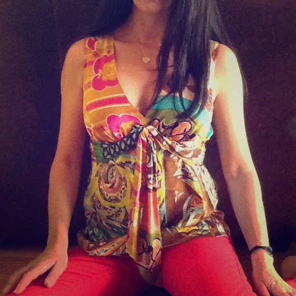 SOLD.......................Alex & Trixie Silk Top