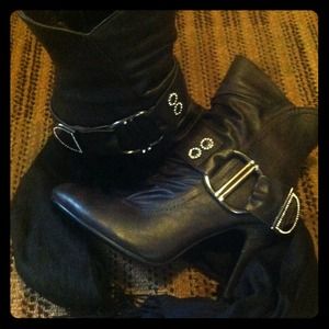 CA•Collection size 6 Dark brown leather short boot