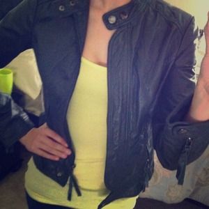 Grey leather jacket. BB Dakota