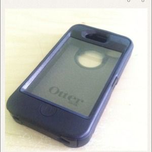 ⚠RESERVED-IPhone otter box $15