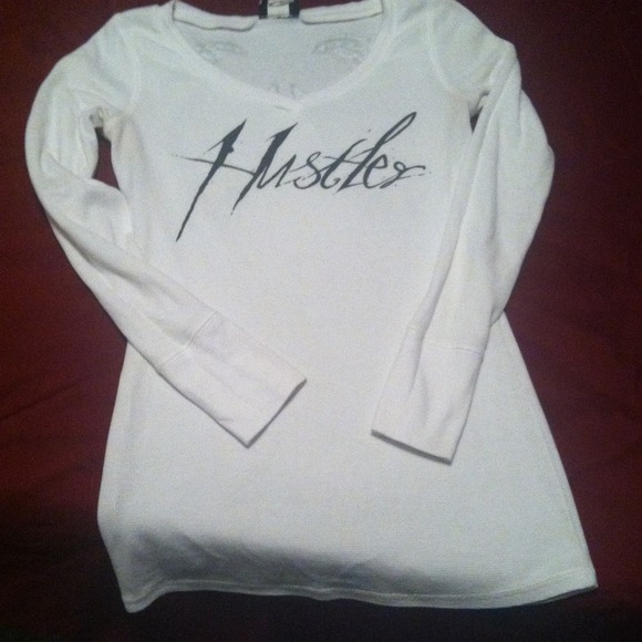 White hustler w/ matching jewlery, cream sweater