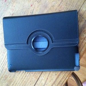 TARGUS iPad case. Used. Full leather. Padded