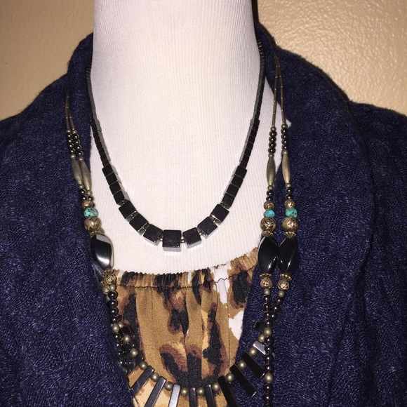 ⏬💖Hematite & Silver Block Necklace - Picture 4 of 5