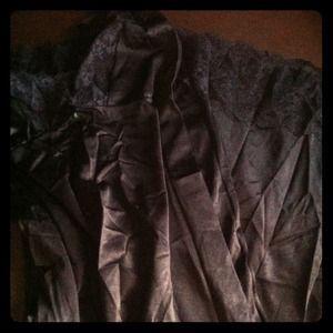 100% Nylon Night•Gown. 38C. NWOT