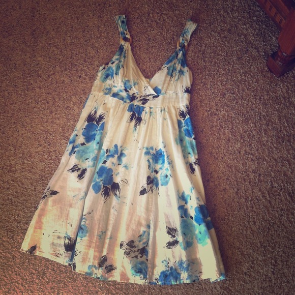 White and blue summer dress