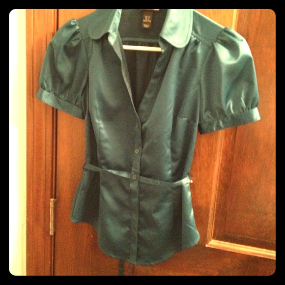 🔸SALE🔸H&M Silk shirt